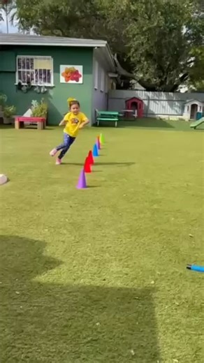 PE class #littlestarslc #daycare hold are #learningcenter #cutlerbay | Little Stars Learning Center