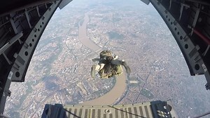 300K views · 6.6K reactions | [#14Juillet] Embarquez avec le commando parachutiste de l'air n°30 pour le grand saut au-dessus de Bordeaux ma ville ! | Commandement territorial de l'armée de l'air et de l'espace | Facebook