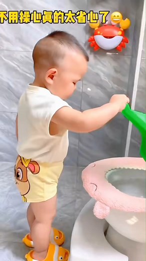 No More Potty Struggles – This Frog Urinal Gets the Job Done! Link 🔗: https://mishbaby.com/frog-boy-urinal Turn potty training into a playful adventure with this Wall-mounted Urinal designed especially for boys. The cute frog shape and leak-proof design make it both engaging and practical for your little one. 🌟 Key Features: High-Quality Material: Made from durable PP for long-lasting use. Perfect for Boys: Specially styled as a boy urinal with an adorable cartoon frog design. Ideal Age Range: