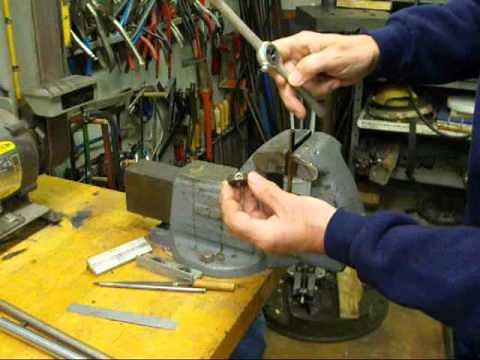 MACHINE SHOP TIPS #5 Dies/Threading tubalcain