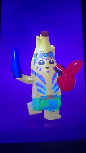 Song pineapple apple pen in Lego version emote 🎵