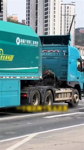 The world's most luxurious trailer This machine runs without axles । #shorts #viralvideo #fact | Fact- Ology | Facebook