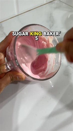 How to make a chocolate drip for drip cakes? Ingredients: 120g white chocolate 40g cream food coloring of choice liquid whitener #CapCut #howto #whitechocolate #dripcake #chocolatedrip #homebaker #cakedecorating #caketips #reels #reelsinstagram #reelsvideo | Aly's Cookie Corner MNL