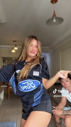 Os vídeos de Jessie (@jessie.shen) com Yuzak é Muito Sagaz - MC Luana SP & DJ YUZAK