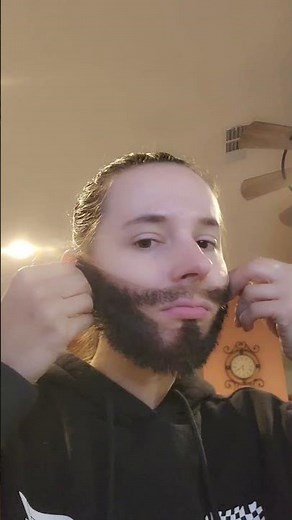 How I glue on my fake beard