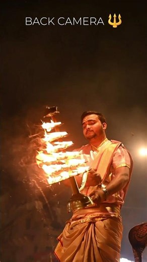 Front Camera Vs Back Camera 🔱. #gangaaarti #varanasi #shorts