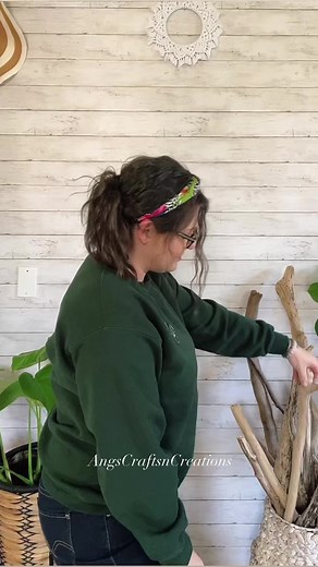 22K views · 559 reactions | Custom macrame Monstera leaf wall hanging is complete! It even has “fenestration” spots in some of the leaves. DM me on my Etsy to talk about custom orders, I would love to create a piece that is special to you. #macrameart #angscraftsncreations #macramewallhanging #macramedecor #macramehomedecor #Monstera #macramemakers #handmadedecor #wallart #bohohomedecor #plantdecor #handmade #customorder #macramecommunity | AngscraftsnCreations Macrame | Facebook