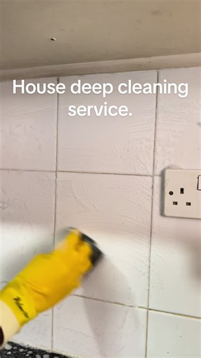 Kitchen and house deep cleaning services? #deepcleaning #clean #cleaning #cleaninghacks #cleanhome #kitchenhacks #kitchencleaning #viral