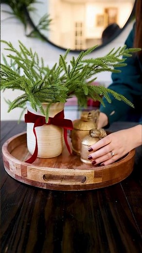 I use this simple Christmas table centerpiece recipe every year 🎄🎀🔔