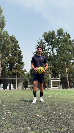 10 JUGADAS épicas de fútbol callejero ⚽️🔥 #futbol #tiktokdeportes #soccer #parati #longervideos