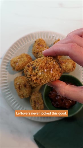Leftover potatoes just became a want this festive season…🤤 These cheese and ham croquettes are the ultimate way to give your leftovers a new lease of life!✨ 👩‍🍳Ingredients: 200g leftover Taste the Difference goose fat roast potatoes 1 medium egg 50g Taste the Difference extra mature farmhouse cheddar, grated 40g sliced roast ham, finely chopped 1 heaped tbsp Taste the Difference Christmas spiced chutney, plus extra to serve A handful of mixed soft fresh herbs (whatever you have in your fridge