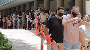 Queensland's COVID-19 vaccinations rise after restrictions for the unvaccinated announced, no new cases recorded