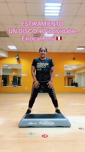 Estiramiento Disco 40 Inolvidable en Exlocal Perú