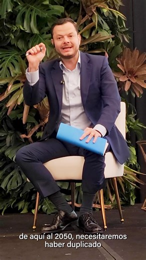 Reducir las cargas sociales será mi primer proyecto de ley, porque el turismo no puede crecer con costos tan altos para contratar. También necesitamos abrir el mercado eléctrico y avanzar con alianzas público-privadas para contar con infraestructura competitiva. Fue un gusto participar en el Congreso Nacional de Turismo de CANATUR Costa Rica y presentar nuestra propuesta para que el sector vuelva a ser motor de desarrollo. | Juan Carlos Hidalgo