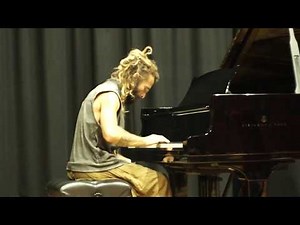 Piano busker - from the streets to the steinway