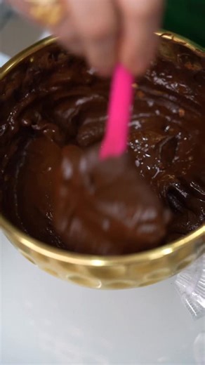 Nature’s secret for healthy, shiny hair 🌿✨ Our henna treatment deeply nourishes, strengthens, and adds a natural glow. #HennaCare #healthyhair | The Beauty Lab Spa