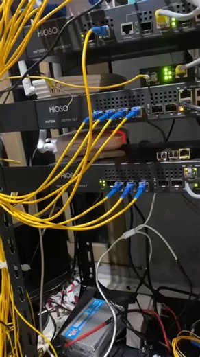 𝐑𝐚𝐡𝐮𝐥 𝐄𝐥𝐞𝐜𝐭𝐫𝐢𝐜𝐢𝐚𝐧 𝐖𝐨𝐫𝐤 on Instagram: "You configure an OSPF network with multiple areas. You notice that some routes are missing in the routing table of Area 1 routers. Area 1 is a stub area. A redistribution of external routes is configured in Area 0. Why are the external routes not present in Area 1 routers? #CCIE #Networking #Cisco #OSPF #BGP #MPLS #QoS #NAT #ACL #Subnetting #Routing #Switching #Firewall #VLAN #VRF #EIGRP #IPv6 #NetworkEngineer #CyberSecurity #ITcertificat