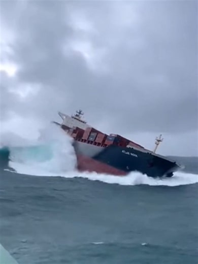Atlantic Ocean waves 🌊 #atlanticocean #ship #cruise #cargo | atlantic ocean