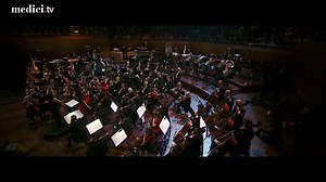 📽🎂 50 years ago, The Godfather's premiered in New York and became since then one his most iconic movies! Watch "Murder at the Symphony" conducted by Sarah Hicks with the Danish National Symphony Orchestra! 📽🎂 https://cutt.ly/2A6rmOV | medici.tv