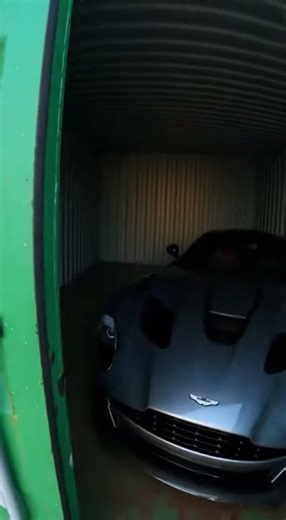 We Opened a Luxury Green Container From the Ocean 😱