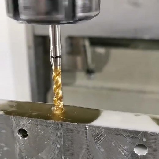 Unlocking Precision: Thread Tapping Mastery for CNC Machining | Slugger Thread Tools