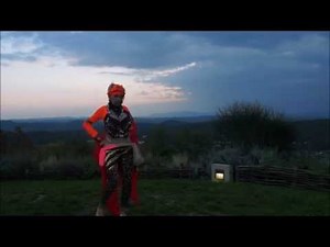 VEIL DANCE ON THE MOUNTAIN-VOILE ROUGE