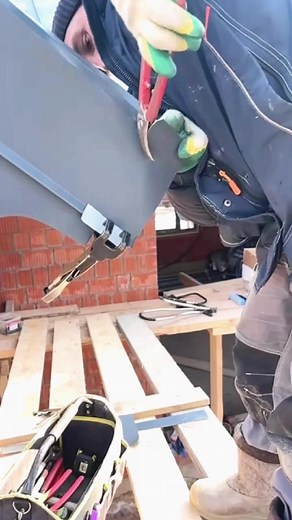 Decorative rafter finishing with metal #seam #mallet #seam #seamroof #roof #roofing #beautifulroof #roofingworks #hand_work #falz #metalworking #facade #roofer #parapet #construction | Crafted Creations Hub