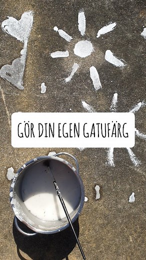 Flytande gatufärg på 2 ingredienser! ❗Potatismjöl och vatten❗ Blanda 1,5 dl vatten med 1dl potatismjöl. Tillsätt färg: gurkmeja, bärpulver, snabbkaffe, milt paprikapulver eller karamellfärg. Måla! Lätt att skölja bort med vatten 💦 Spara i en lufttät burk i kylen, tillsätt mer vattenom det torkat ut. 👍 👉 Följ @pysselmorgon för fler roliga tips 💕 | pysselmorgon