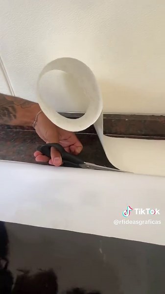 Renovaciones en la cocina: Mesada de simil mármol