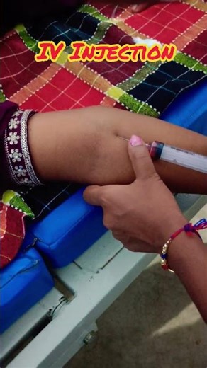 Iv injection kaise lagate hain 💉✅ | #shorts #injection #ivinjection #iv #mbbs #doctor #nursing