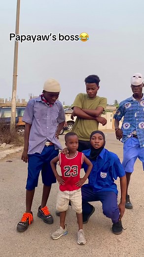 Papawa’s boss#to the world trend with the super star 😂…more