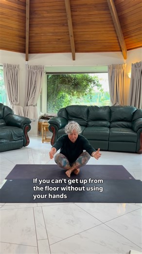 Petra ⚡️Movement For All Bodies on Instagram: "Getting up and down from the floor is one of the best things you can do for your body - it builds and maintains strength & mobility in ways that really matter for long term health. But here’s the thing - it’s not always easy, especially if it’s been a while! The secret? Meet yourself where you’re at and work from there. Use your hands. Add a cushion. Hold onto a chair. Practice chair sit-to-stands. There’s always a way in. I’m here to share practica