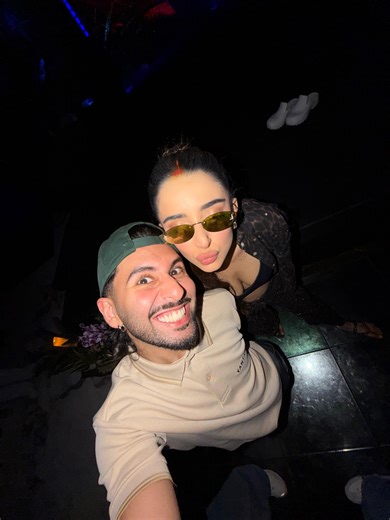 Voompla | does he look like the statue of liberty or is it just us🫠 orry with gang at a wedding | Instagram