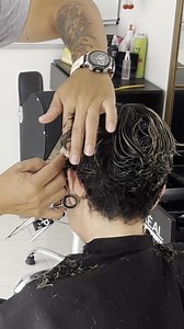125K views · 3.2K reactions | corte pixie paso a paso  ¿Te gustaría aprender a hacer este corte pixie de una manera fácil y rápida? Pues en este video tutorial te enseño cada paso a paso para hacer este hermoso corte #pixie #cortepixie #pixiecut #hair #hairtutorial #hairstyle #lamejoracademiadeibague #lamejorpeluqueriadeibague #stepbystep #haircut | Platino Peluquería | Facebook