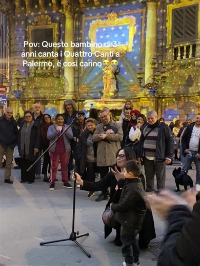 Bambino di 3 anni che canta i Quattro Canti a Palermo