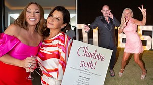 Här visar Charlotte Perrelli upp sin garderob: ”Säkert hundratals”