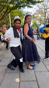Doña Hilda y Cantinflas #reelsviralfb #fypシ #reelsviralシ #reelsfb #reelsfacebook #reelsviral #reelsvideo #baile #fypシ゚viralシ | El Salvador de fiesta