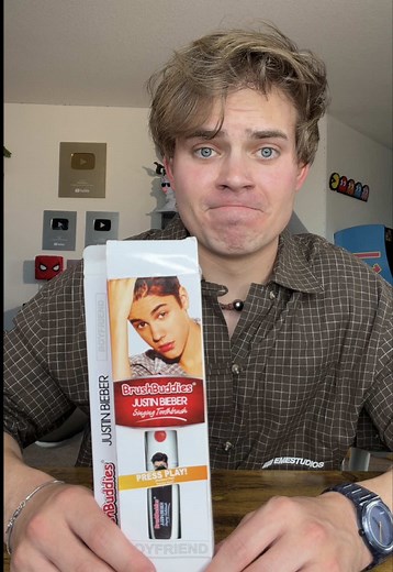 Justin Bieber singing toothbrush found on eBay — does it still work?