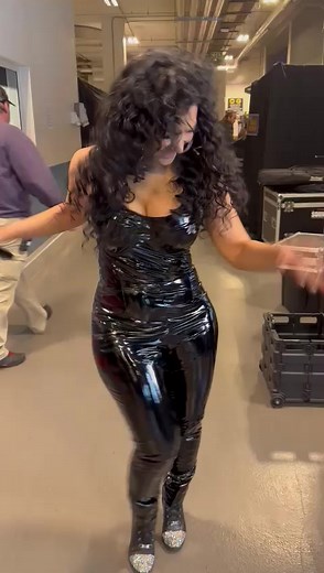 66K views · 1.2K reactions | Thanx a million Lynne @lookoflynx for my "Neoprene Wet look" 朗朗朗 Backstage moments for the @fnbsa Night with the Stars and @lexus_southafrica Pop Classics evening. If you would love this fabulous number in your closet, contact @lookoflynx / 0824472007 #wednesday #fashion #readytowear #streetstyle | Tarryn Lamb | Facebook