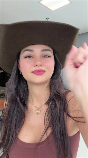 Os vídeos de Fabiana Gomes (@fabianagomesoficial) com original sound - Jeremiah Custodio