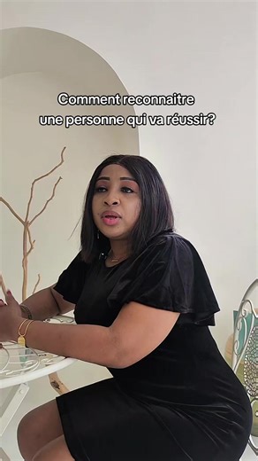 Femmes de Montréal et ses environs, cette conférence est pour vous!😍 Le 25 avril 2026 à Montréal, j’organise la Conférence Business et Réussite, un événement spécialement pensé pour les femmes qui veulent évoluer, créer des opportunités et développer de nouvelles sources de revenus. Si tu es une femme ambitieuse, une mère, une professionnelle ou une entrepreneure qui veut aller plus loin, cette journée est pour toi. Au programme : stratégies business, Mindset, échanges avec des experts et oppor