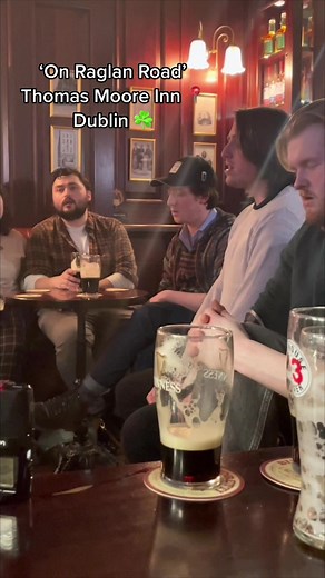 Singing 'Raglan Road' on St Patrick's Day at a Dublin Pub