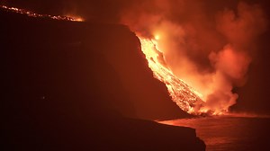 Erupting Spanish island volcano blows open new fissure