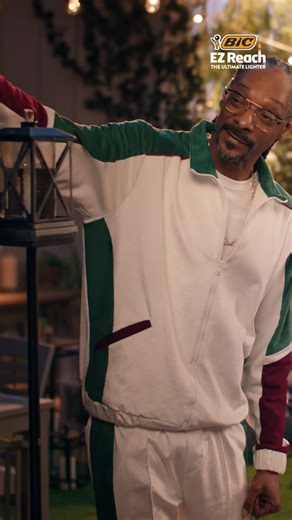 Discover Snoop Dogg's Ultimate BIC EZ Reach Lighter | Perfect for Hard-to-Reach Places