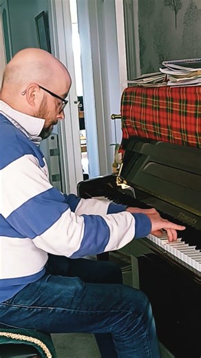 Friedrich Burgmuller:Arabesque, op.100,no.2, #friedrich #burgmüller #piano #youtubeshorts