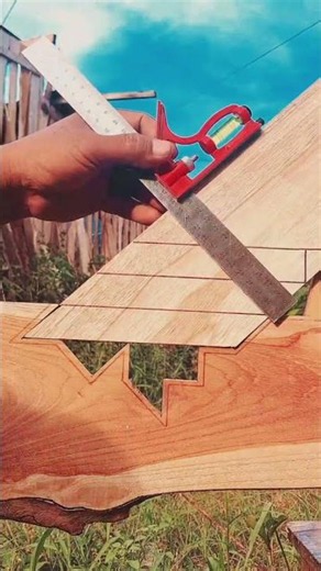 Amazing Interlocking Wood Cut That Looks Unreal🛠️📐#woodworking #carpenter #woodcreative #fyp #shorts