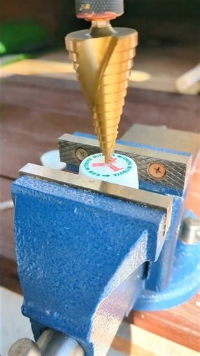 Making a simple hand washing tool using a plastic bottle #diy #tips