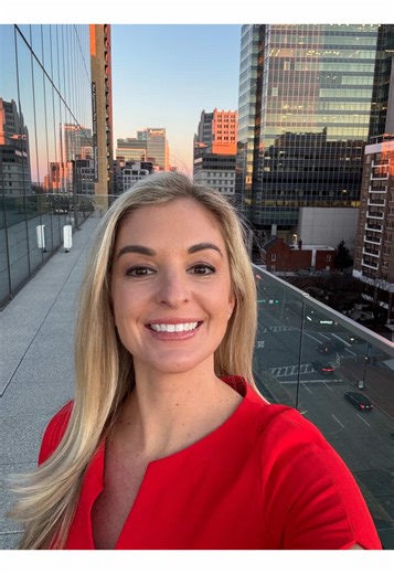 DC weather check ☀️ 50s & sunny today = pick of the week! 🌧️ Showers tomorrow ➡️ possible wintry mix/snow early Thu (low impact). ✈️ Miami bound Friday to cheer on the Canes 🧡💚 🙌🏼@FOX 5 DC News