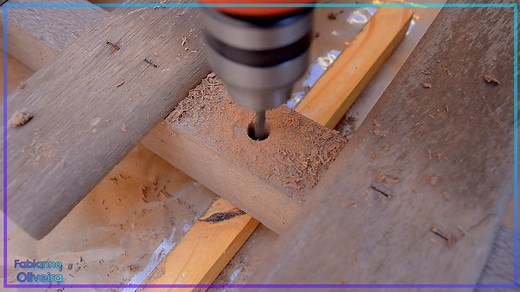 DIY Como Reutilizar Estrado de Cama Neste vídeo você vai ver como é fácil reutilizar e tranformar um estrado de cama em uma peça nova e colorida para decorar e deixar o ambiente muito mais alegre e com a energia renovada! Tintas - Tekbond #diy #reciclagem #façavocêmesmo | Ateliê Fabianno Oliveira