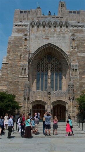 Yale's Famed Investing Model Fails at a Fraught Time for Colleges - video Dailymotion